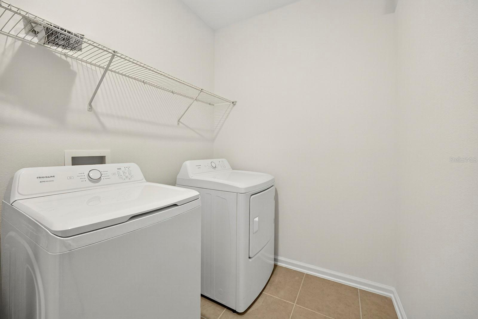 Image 27 of 44 For 3084 Armstrong Avenue