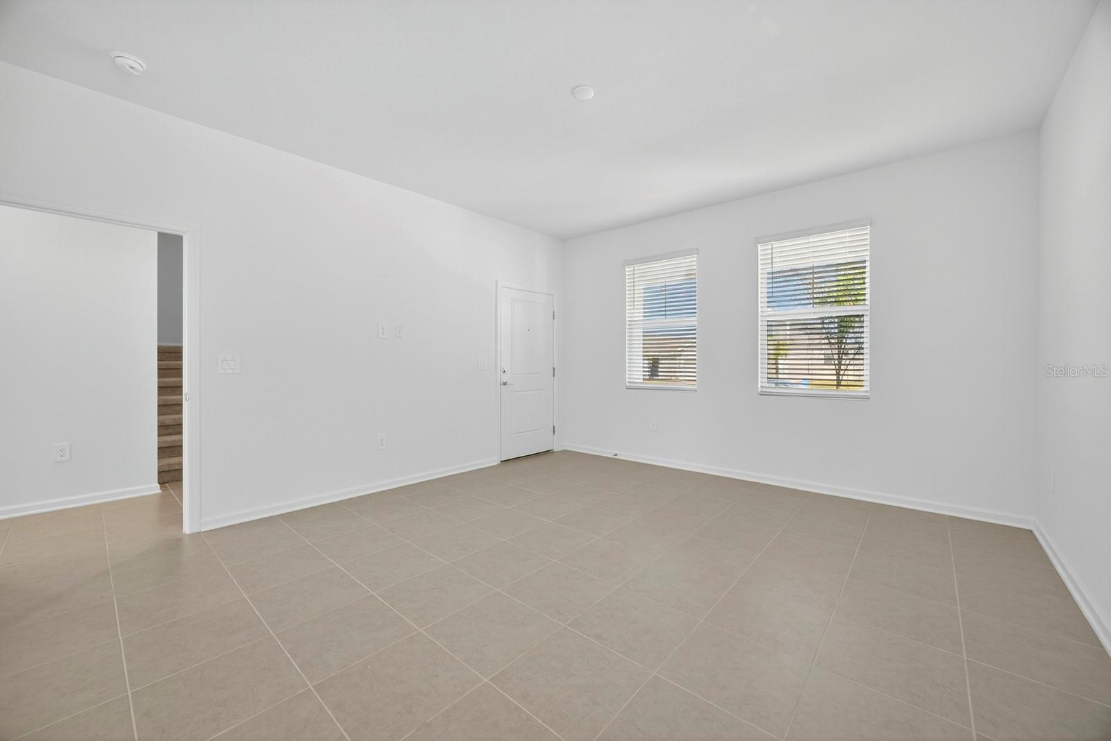 Image 29 of 44 For 3084 Armstrong Avenue