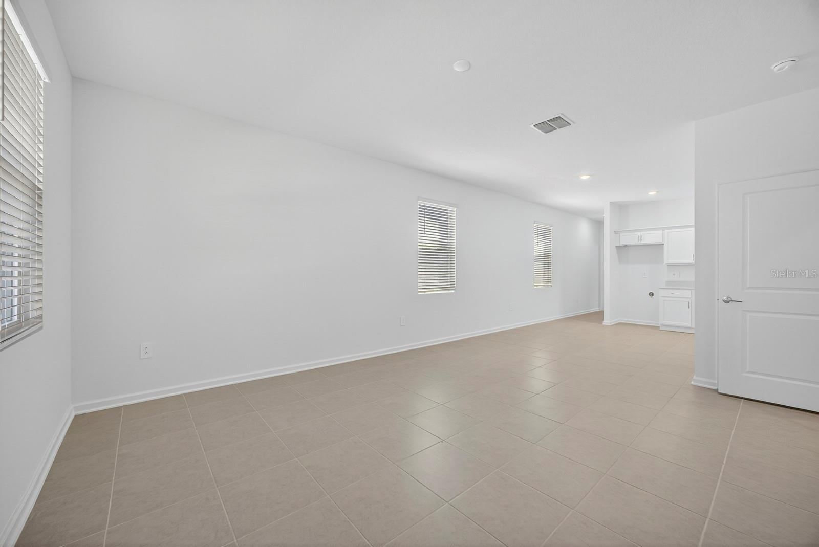 Image 30 of 44 For 3084 Armstrong Avenue