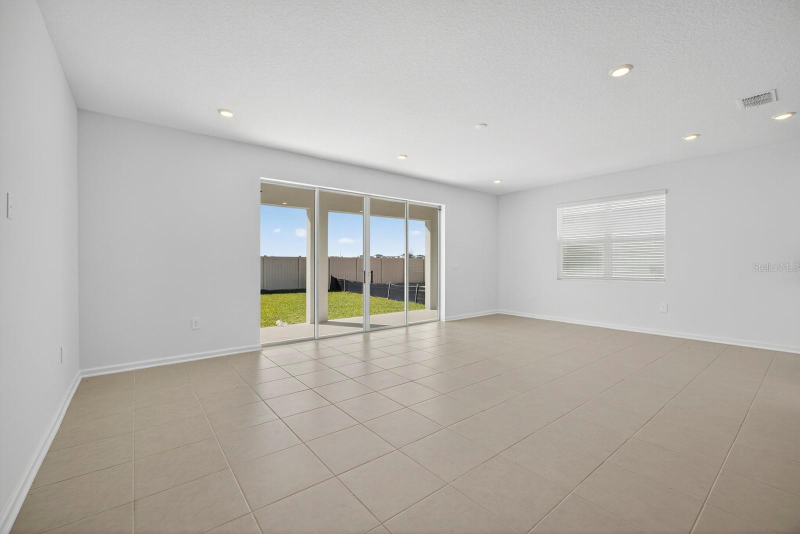 Image 9 of 44 For 3084 Armstrong Avenue