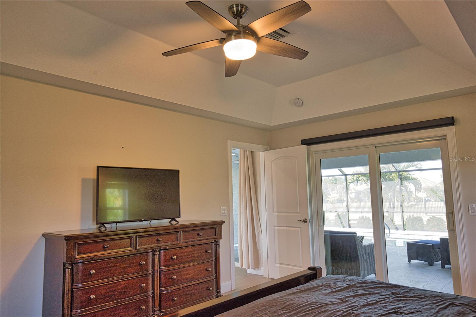 Image 20 of 37 For 916 Boundary Boulevard