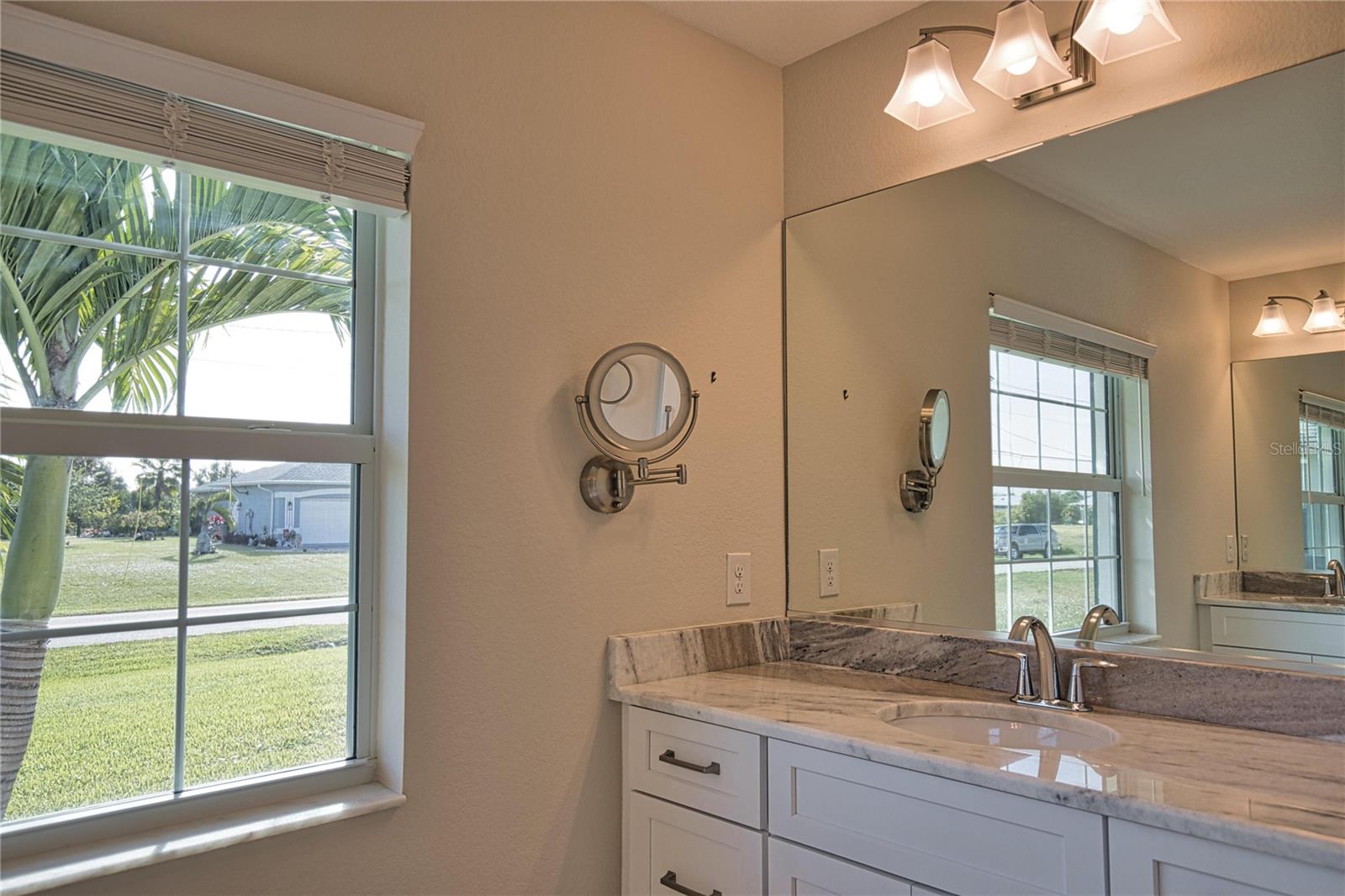 Image 21 of 37 For 916 Boundary Boulevard