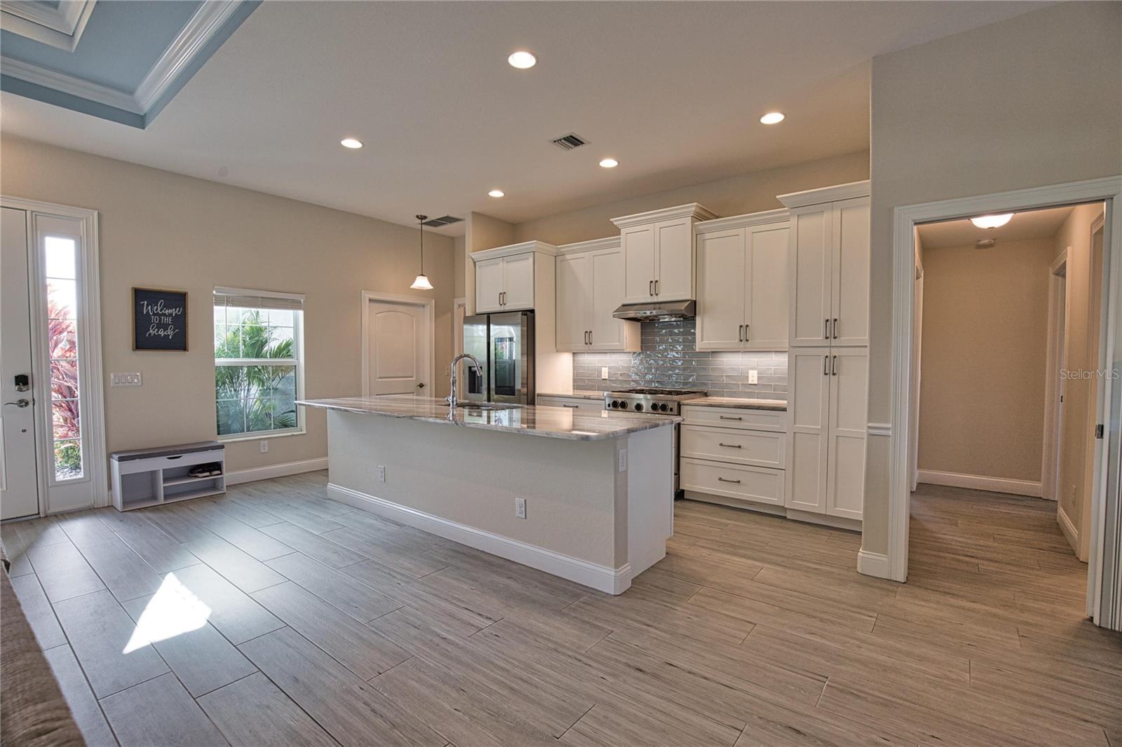 Image 5 of 37 For 916 Boundary Boulevard