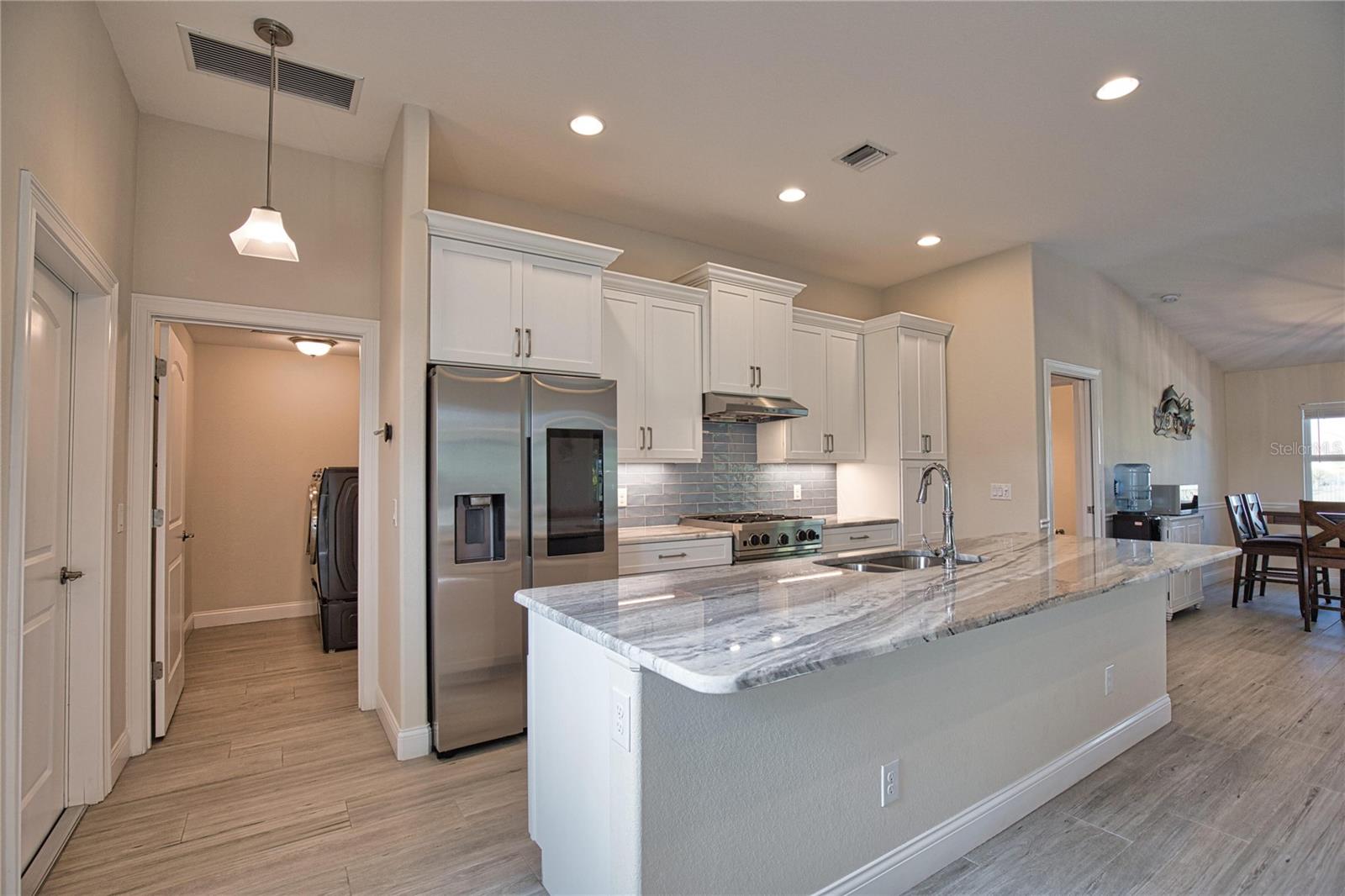 Image 6 of 37 For 916 Boundary Boulevard