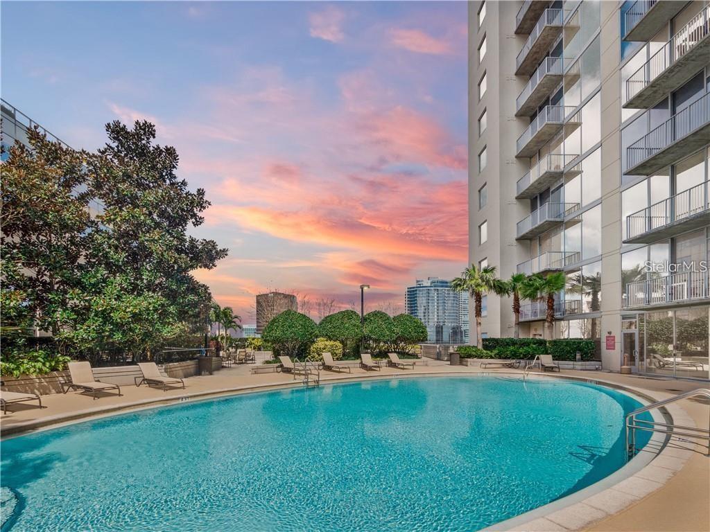 Image 13 of 16 For 155 Court Avenue 2604