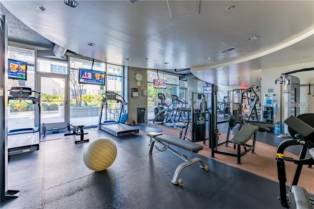 Image 14 of 16 For 155 Court Avenue 2604