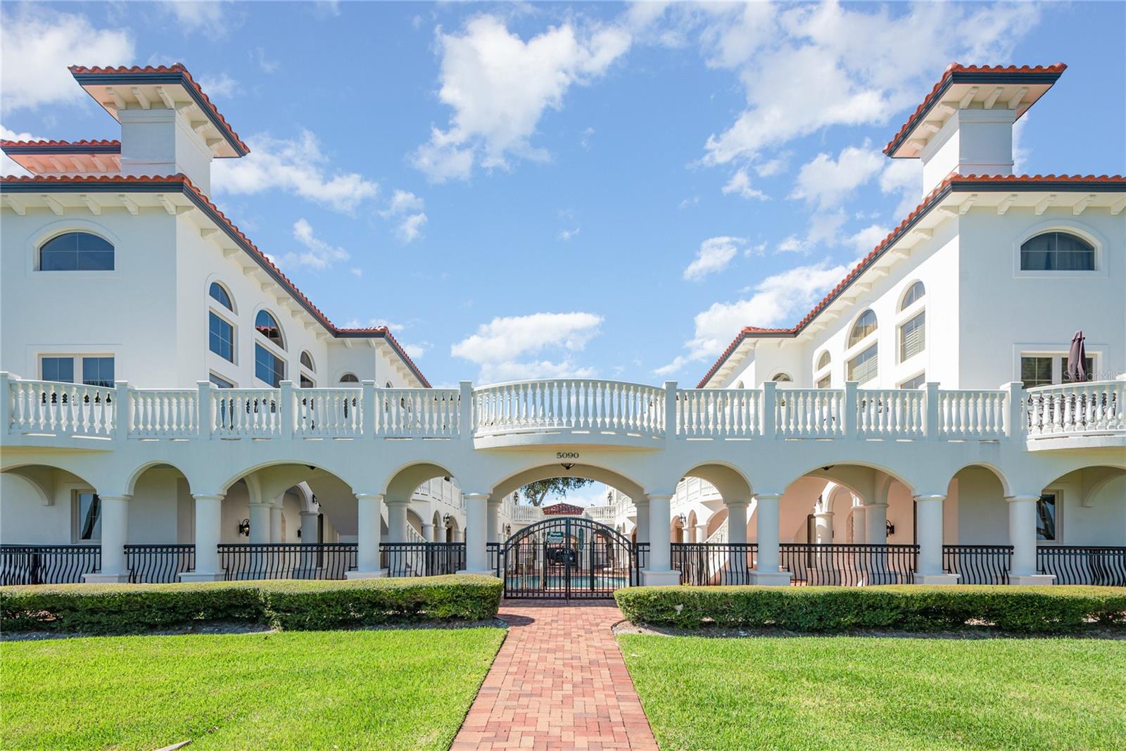 Image 2 of 62 For 5090 Riverside Drive 103