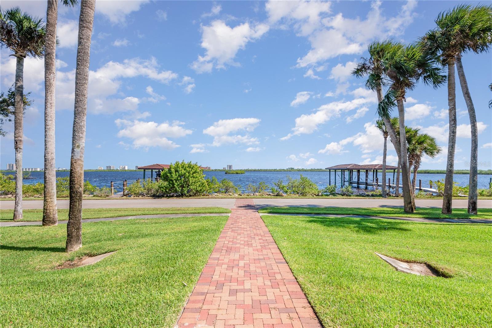 Image 57 of 62 For 5090 Riverside Drive 103