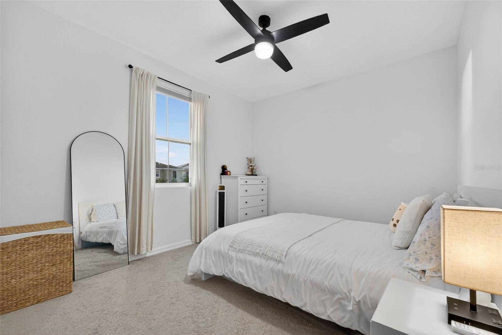 Image 15 of 39 For 2157 Emerald Springs Drive