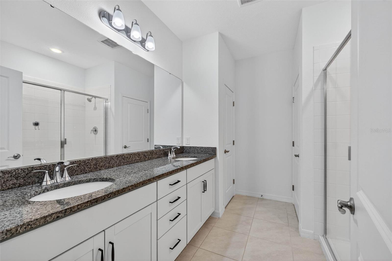 Image 28 of 39 For 2157 Emerald Springs Drive