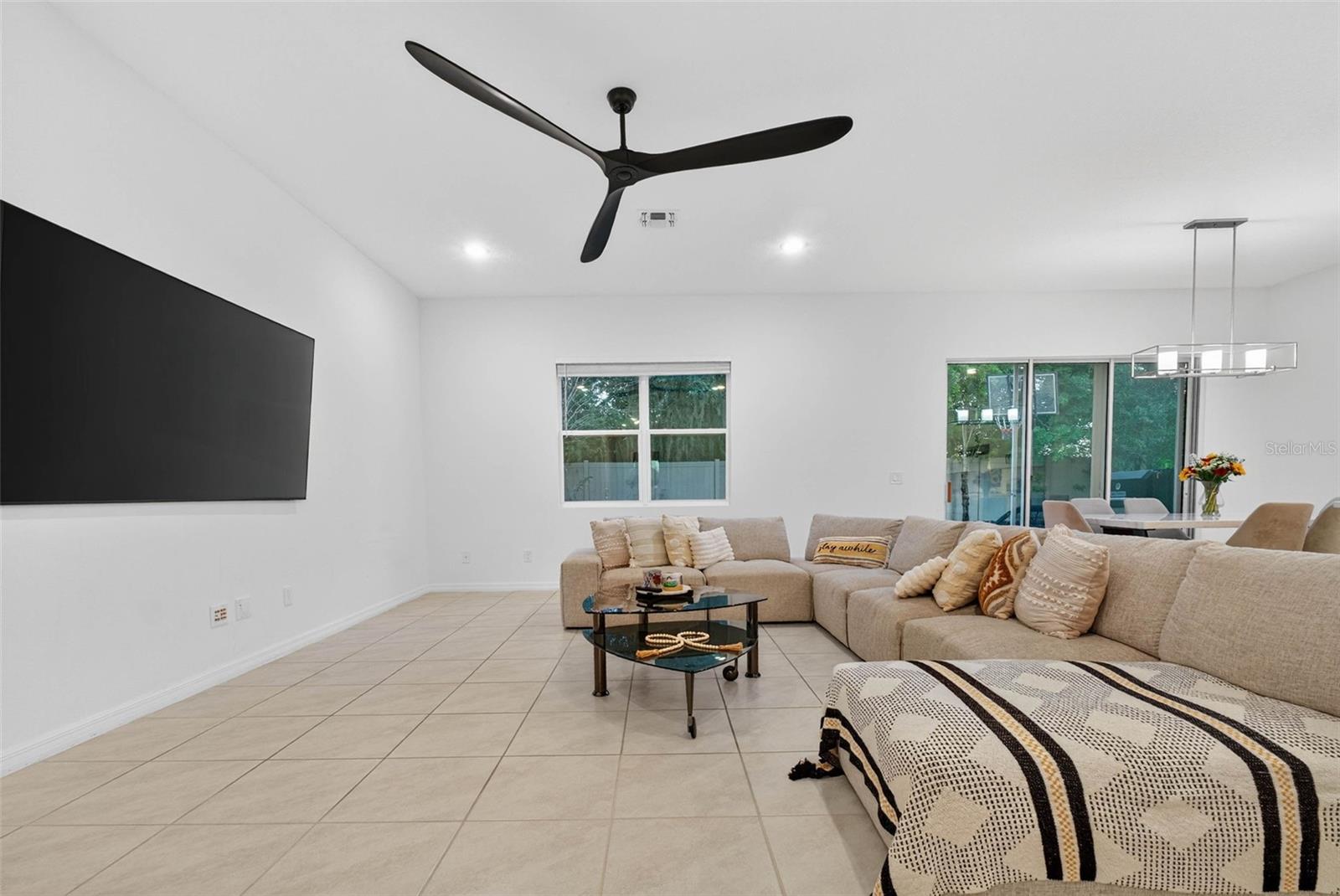 Image 4 of 39 For 2157 Emerald Springs Drive