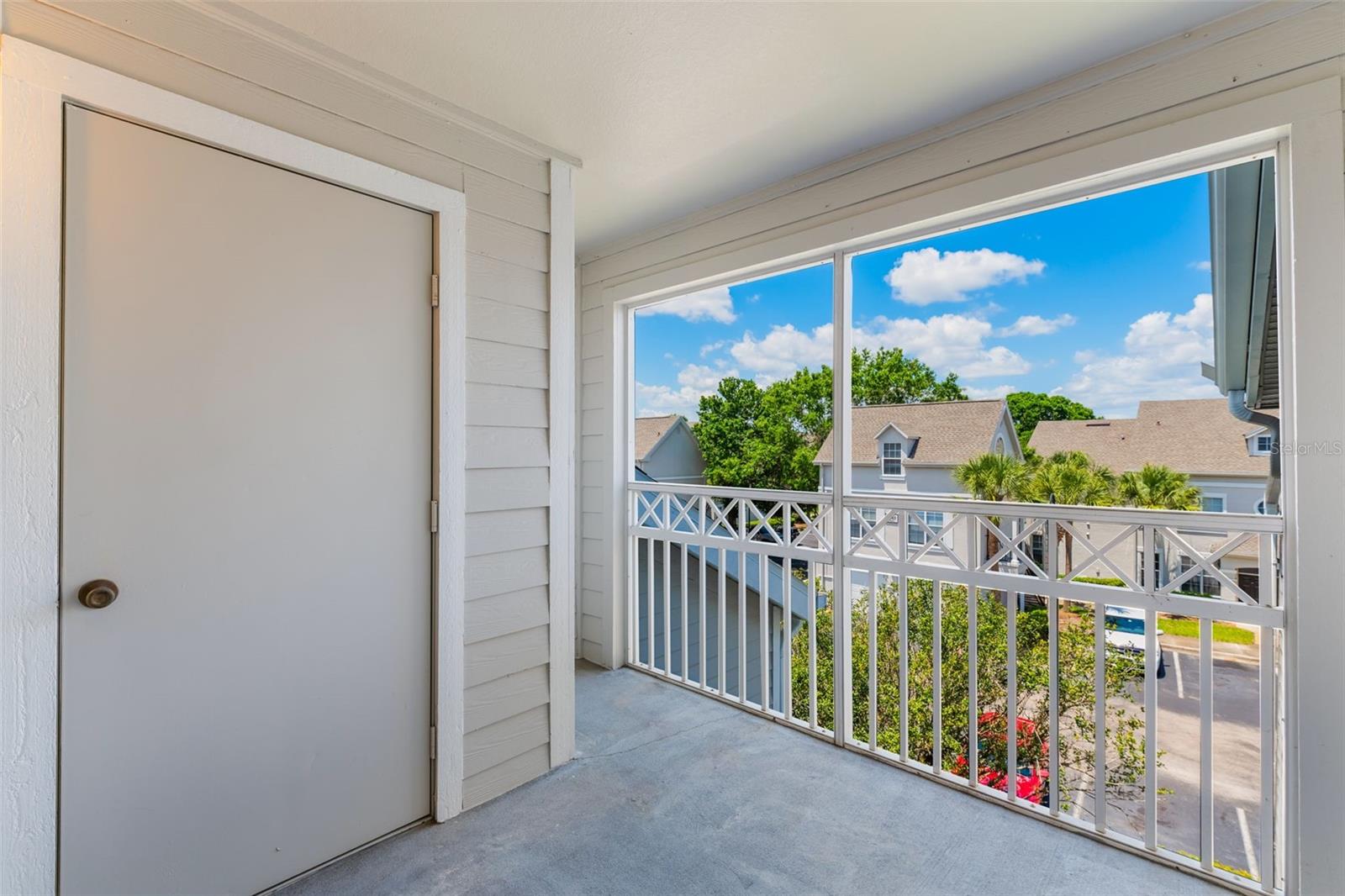 Image 20 of 37 For 5144 City Street 238