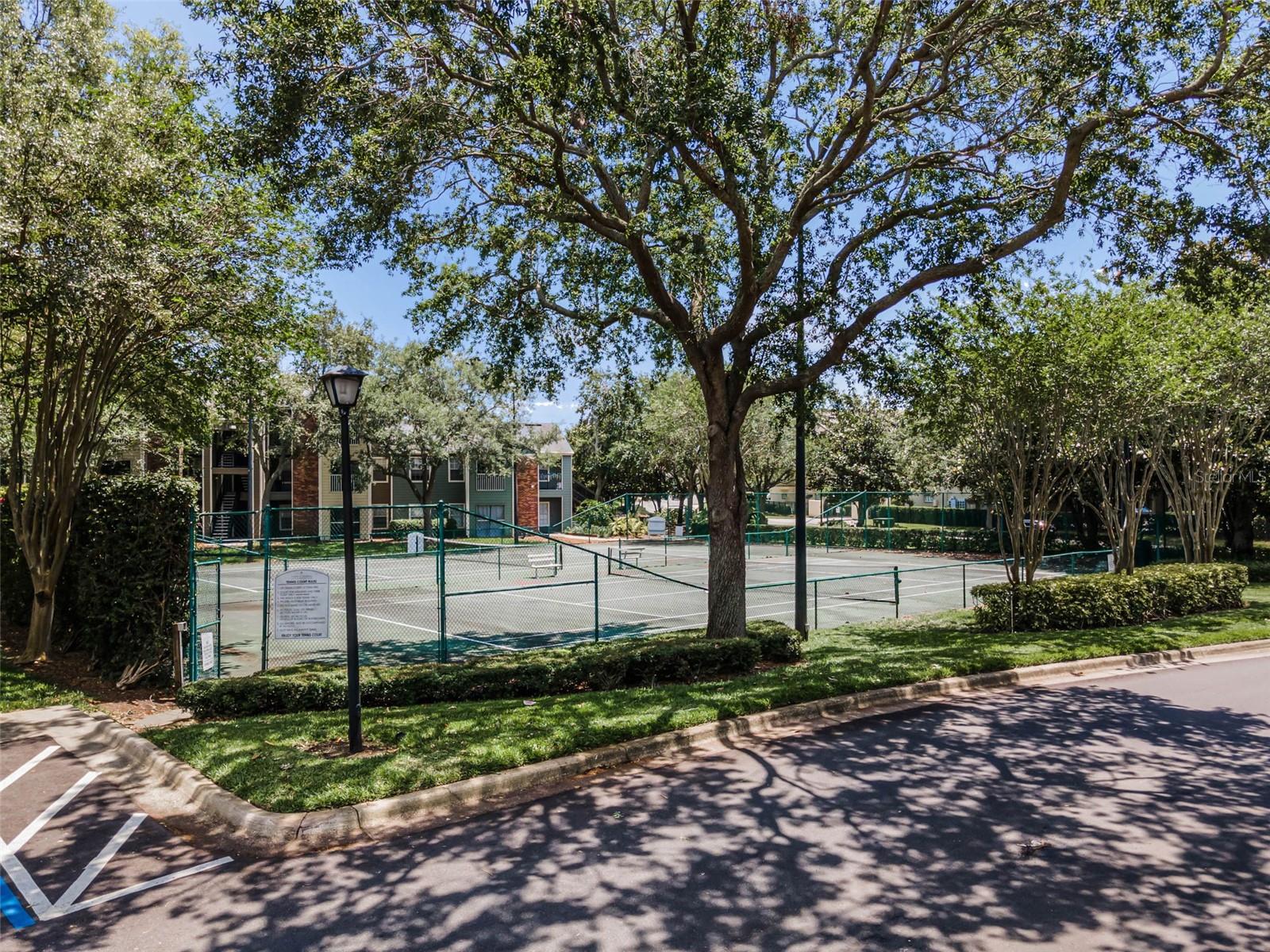 Image 23 of 37 For 5144 City Street 238