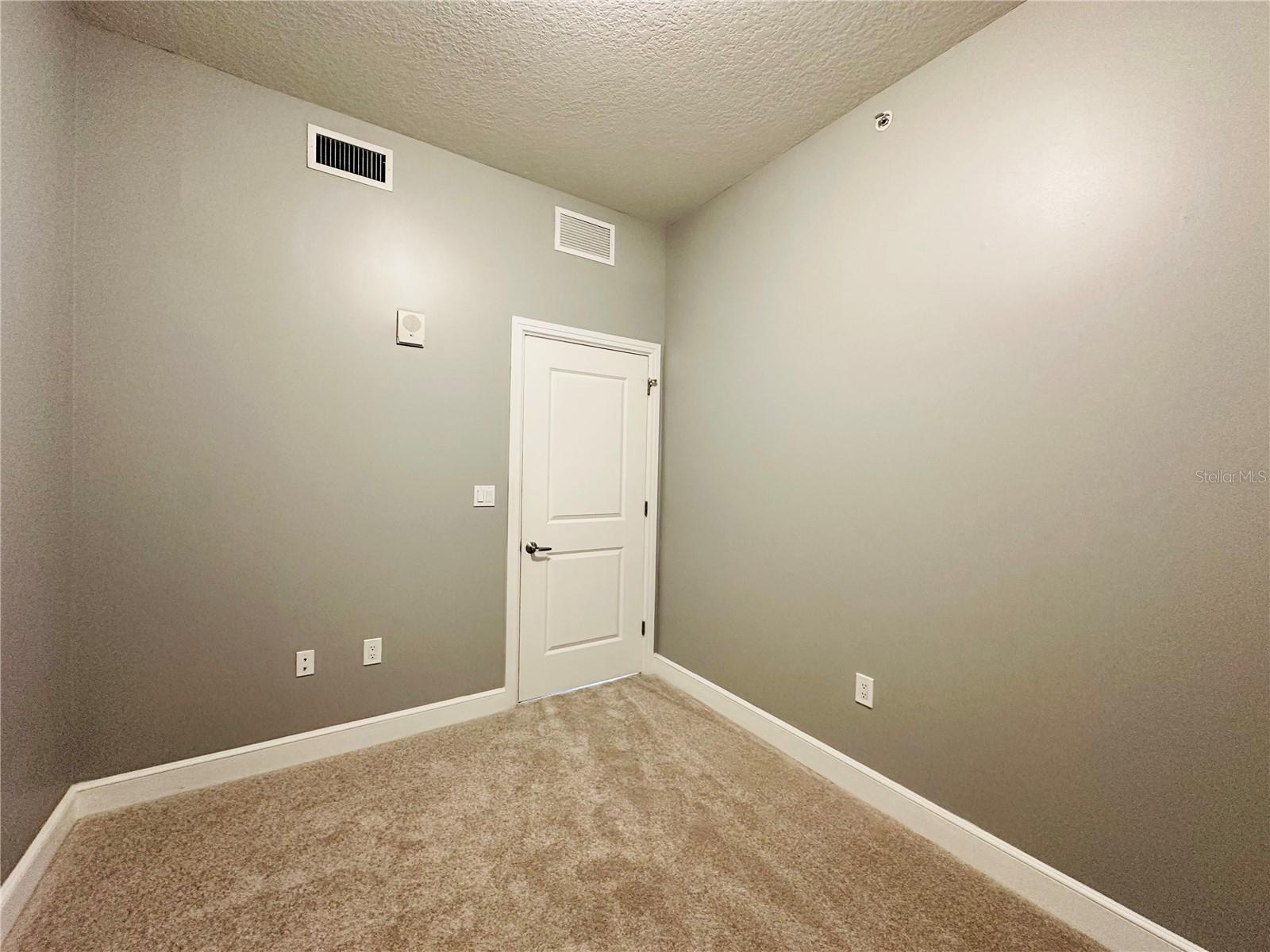 Image 20 of 56 For 101 Eola Drive 1209