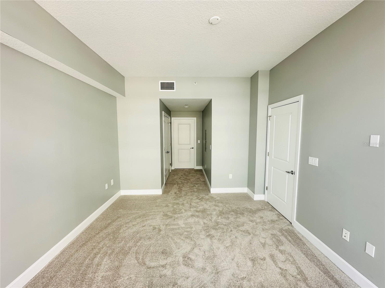 Image 21 of 56 For 101 Eola Drive 1209