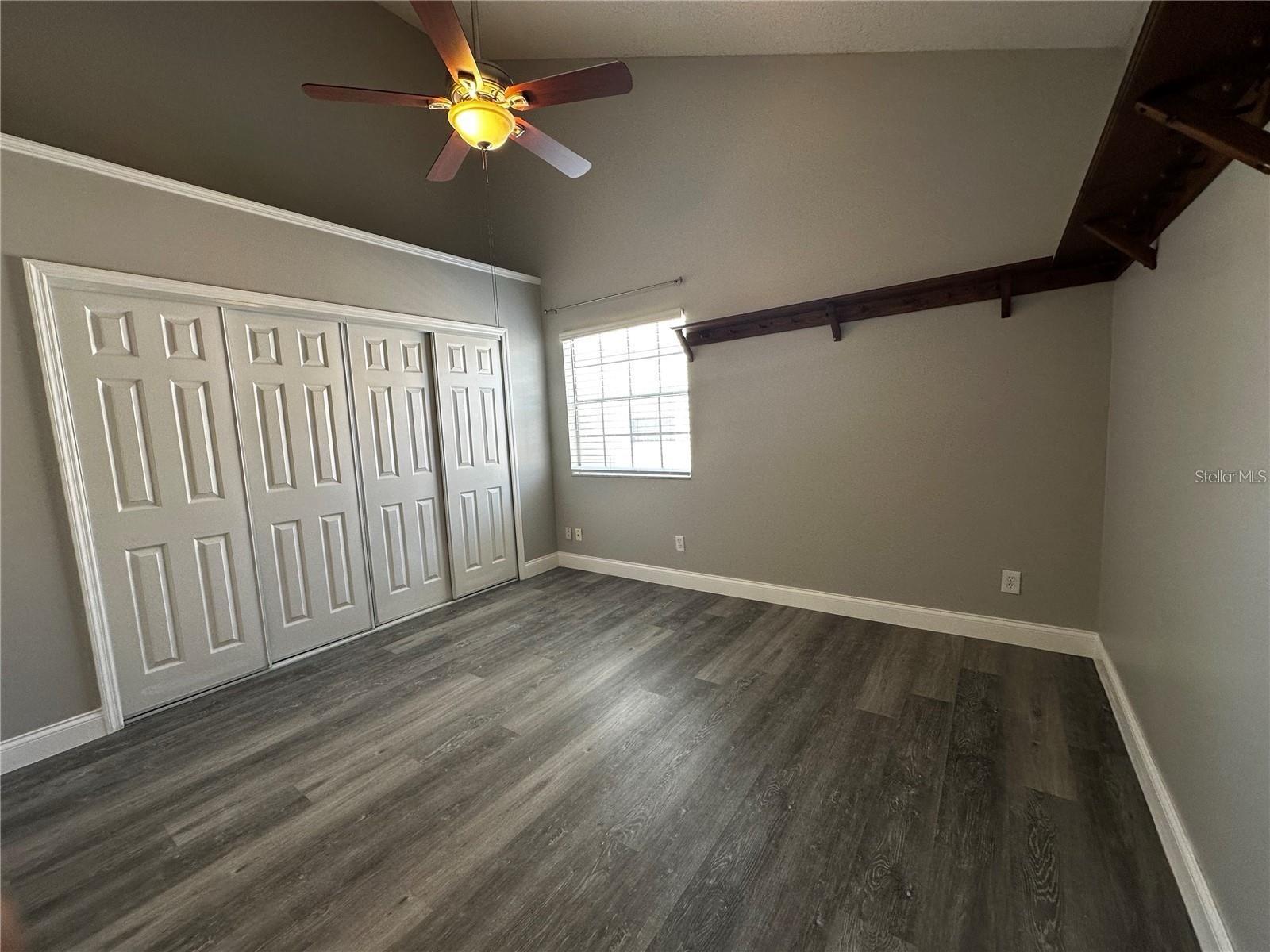 Image 19 of 39 For 652 Roaring Drive 234