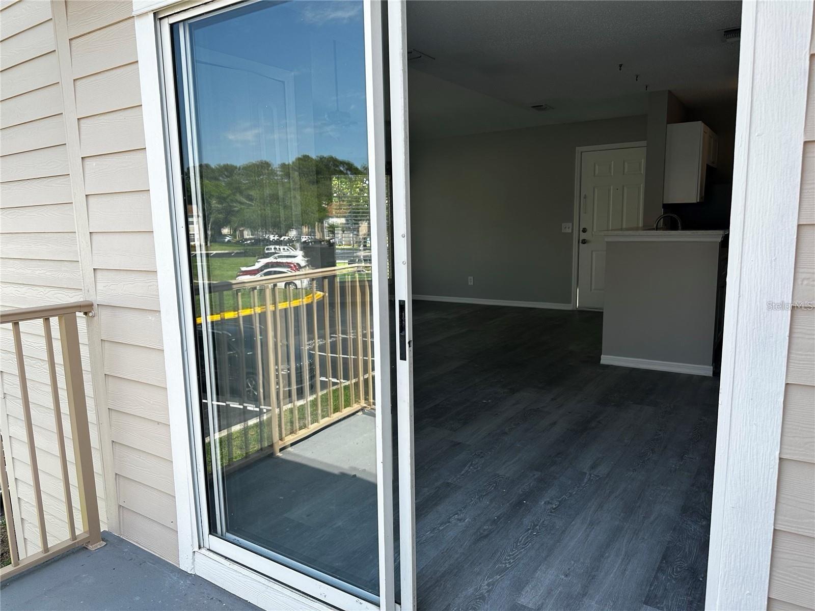 Image 35 of 39 For 652 Roaring Drive 234