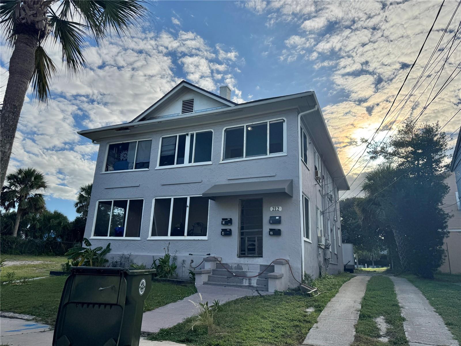 Image 2 of 2 For 212 Oleander Avenue