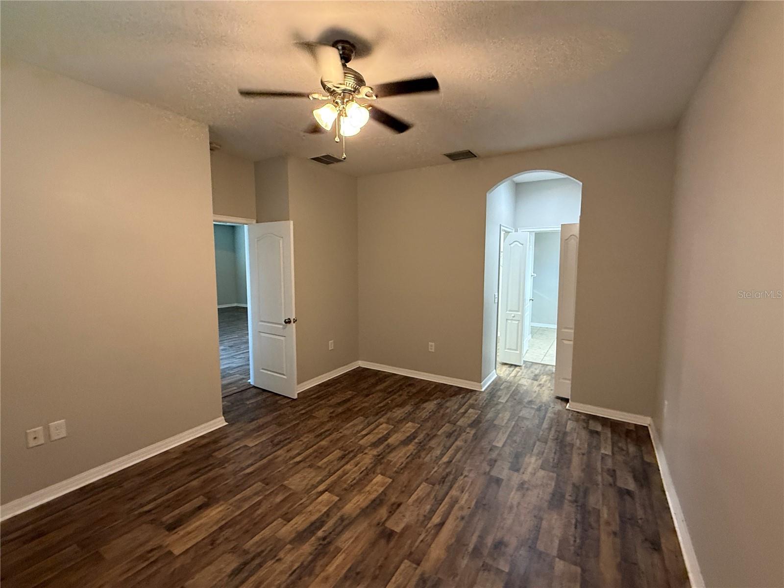 Image 19 of 25 For 5612 Aral Drive