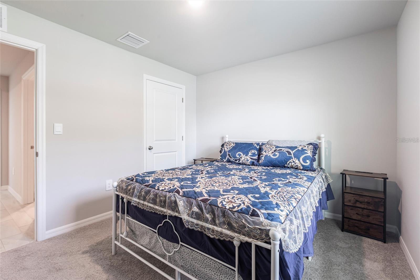 Image 16 of 22 For 2554 Lakeshore Circle