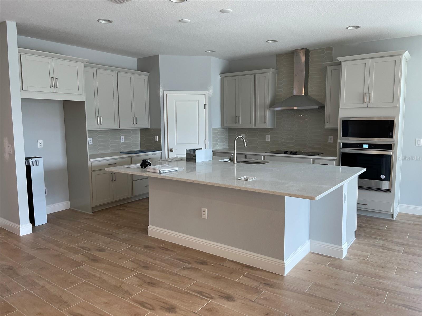 Image 6 of 15 For 19284 Allium Place