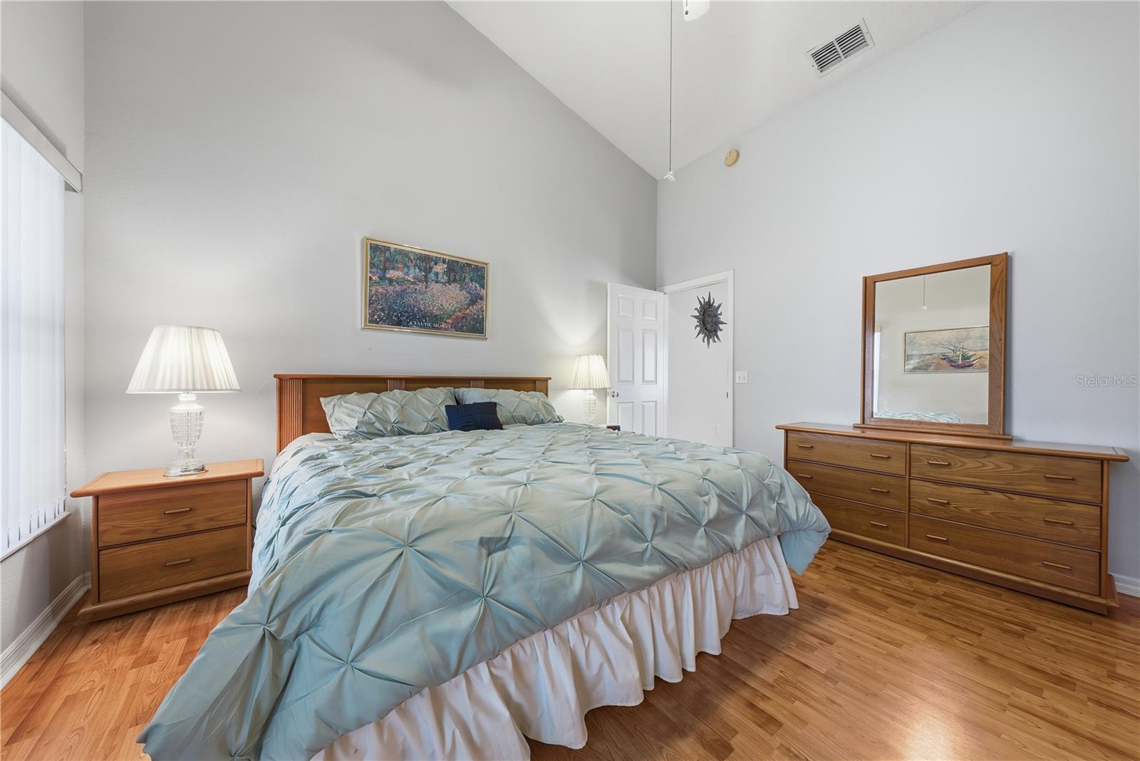 Image 10 of 25 For 1211 Challenger Avenue