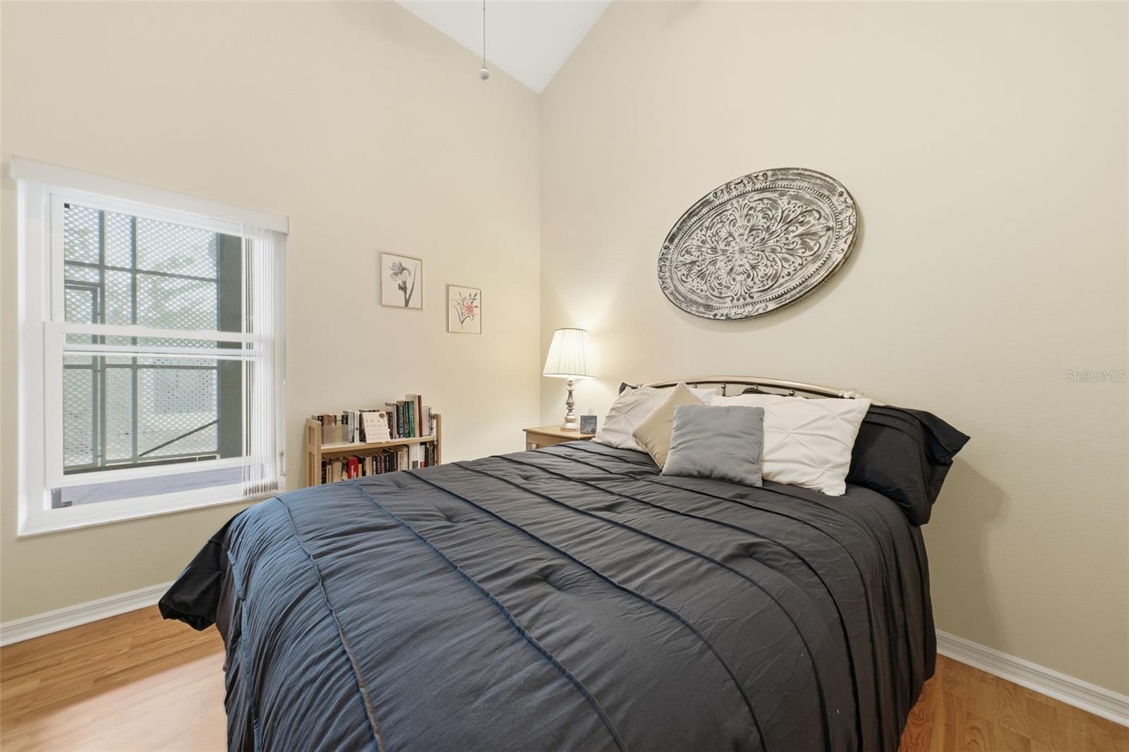 Image 12 of 25 For 1211 Challenger Avenue