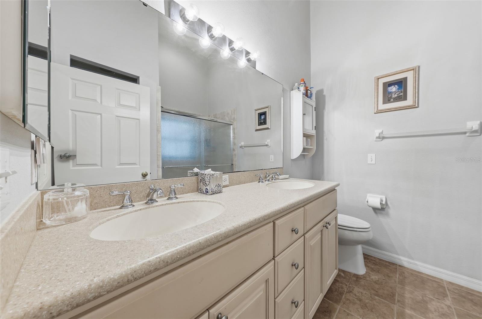 Image 14 of 25 For 1211 Challenger Avenue