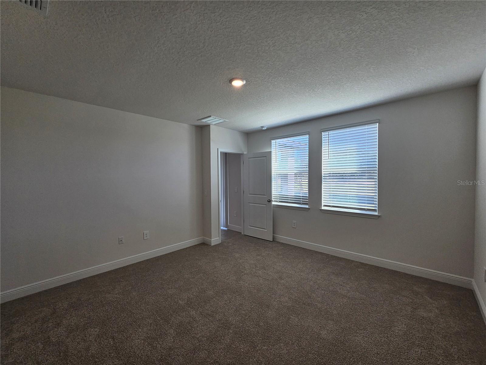 Image 15 of 39 For 827 Sunshower Drive