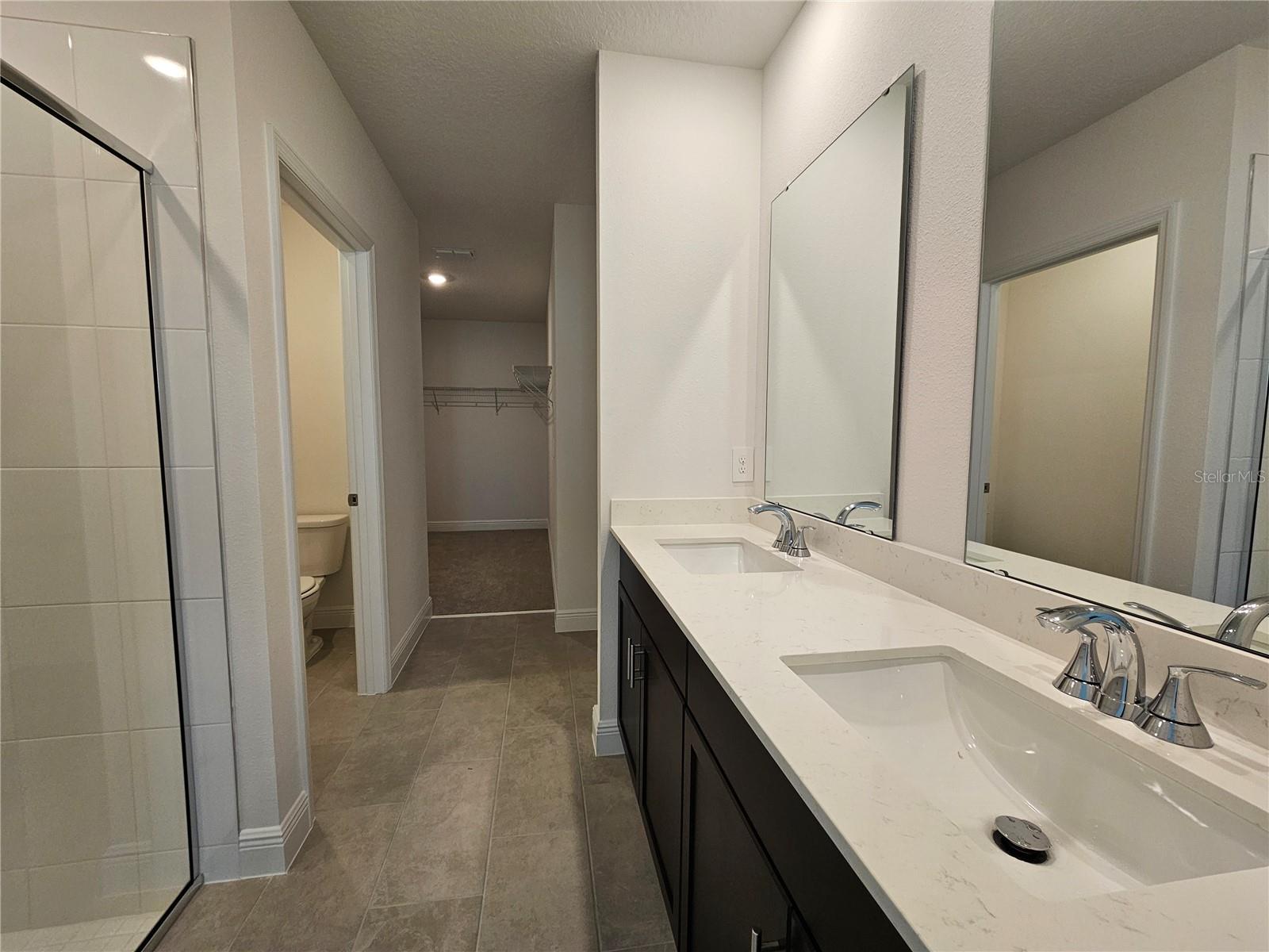 Image 16 of 39 For 827 Sunshower Drive