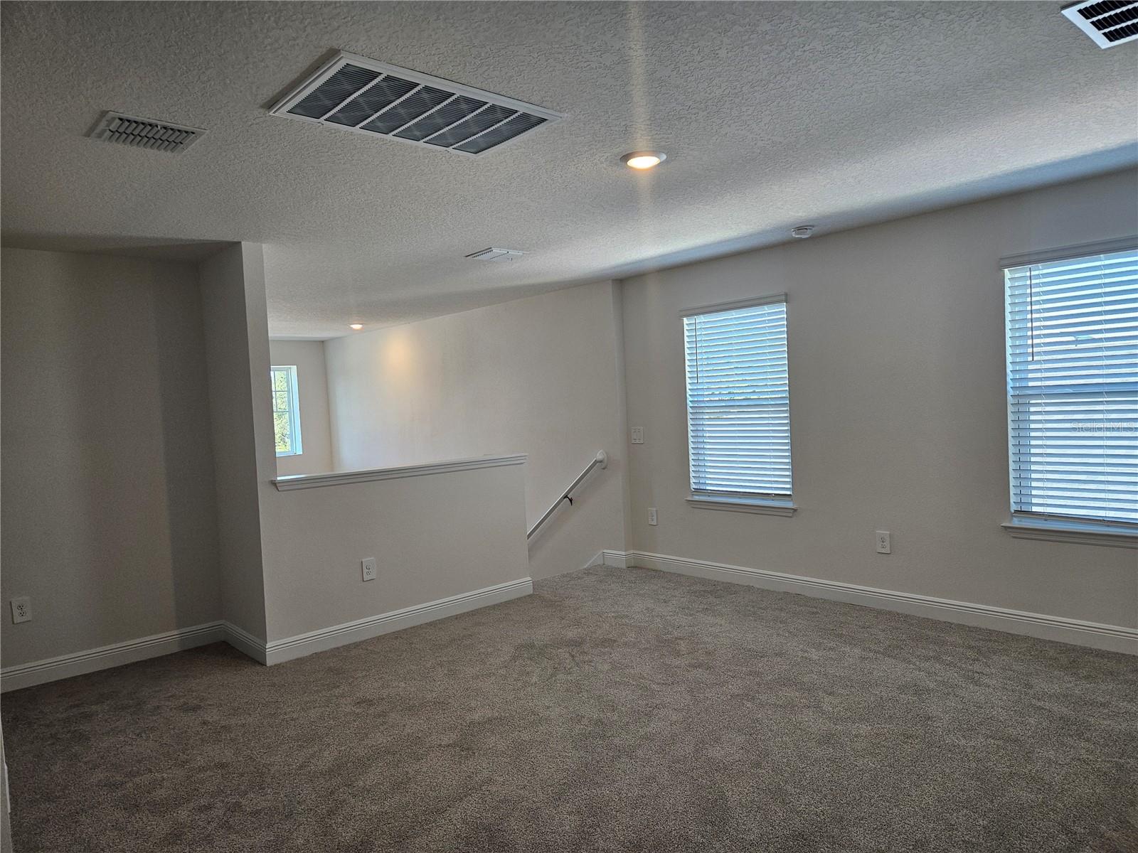 Image 25 of 39 For 827 Sunshower Drive