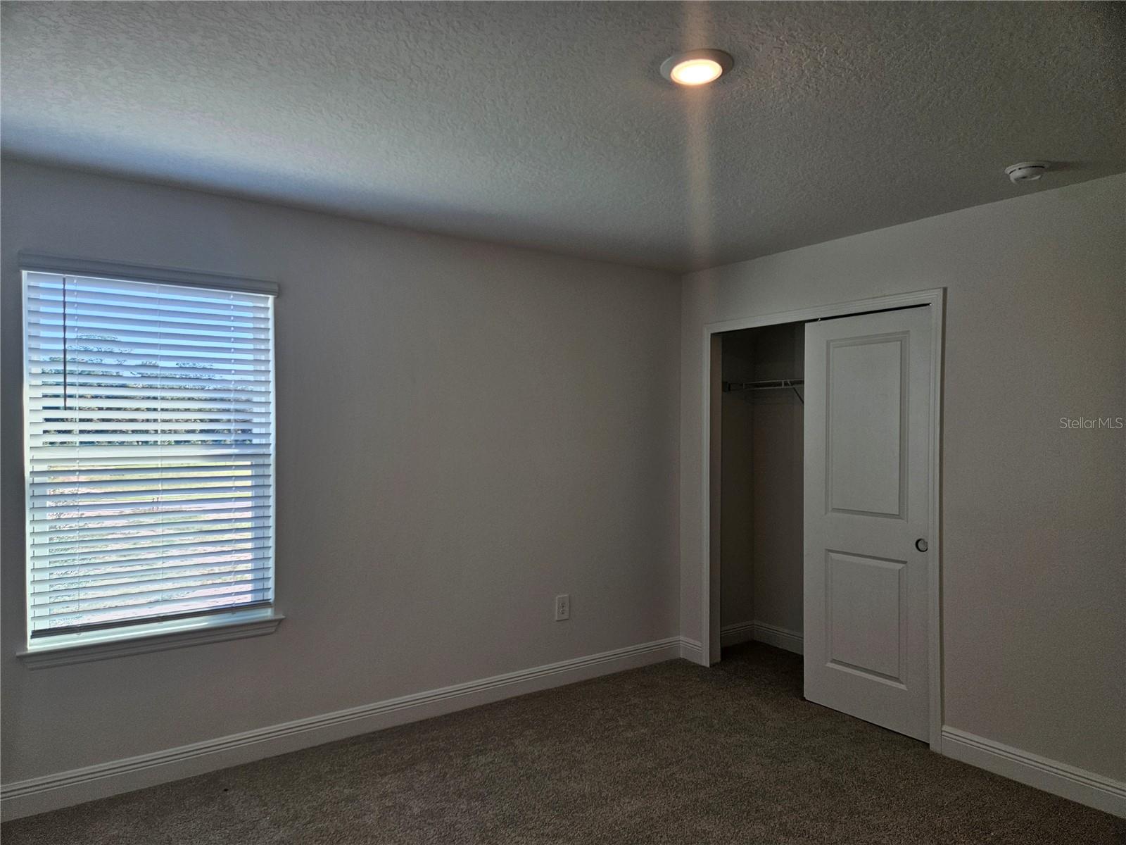 Image 27 of 39 For 827 Sunshower Drive