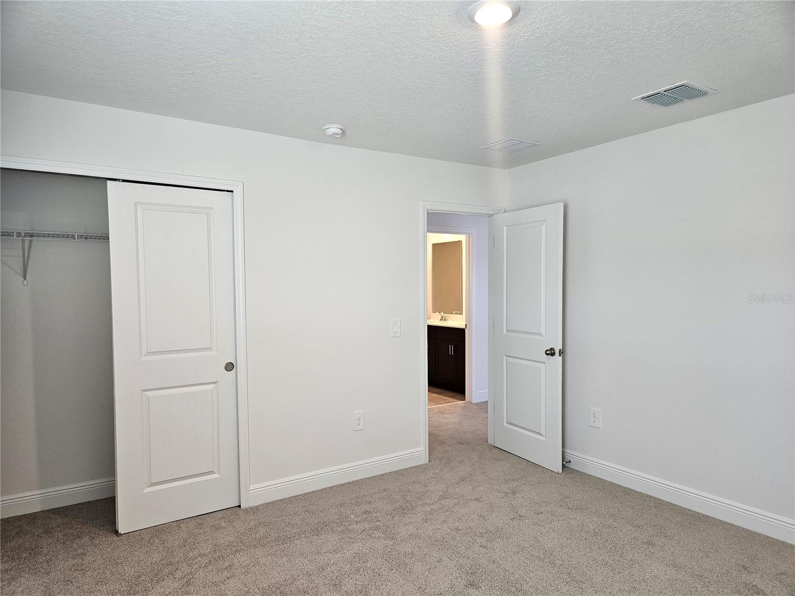 Image 28 of 39 For 827 Sunshower Drive