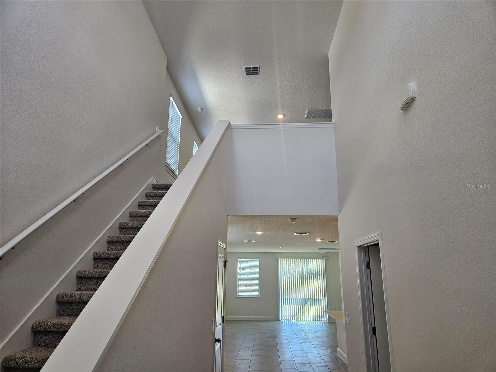 Image 3 of 39 For 827 Sunshower Drive