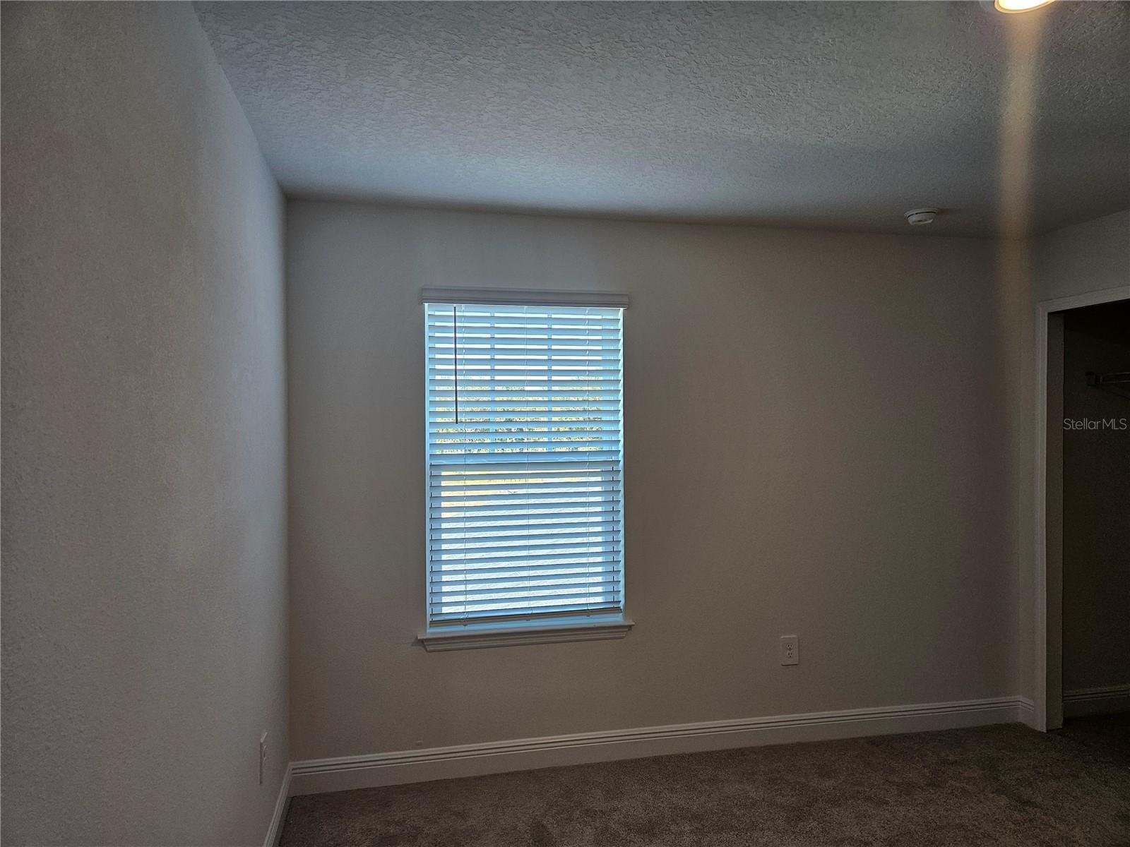 Image 34 of 39 For 827 Sunshower Drive