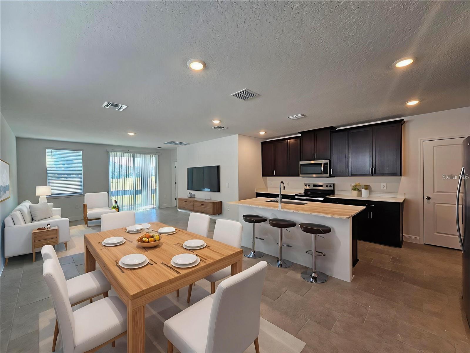 Image 5 of 39 For 827 Sunshower Drive