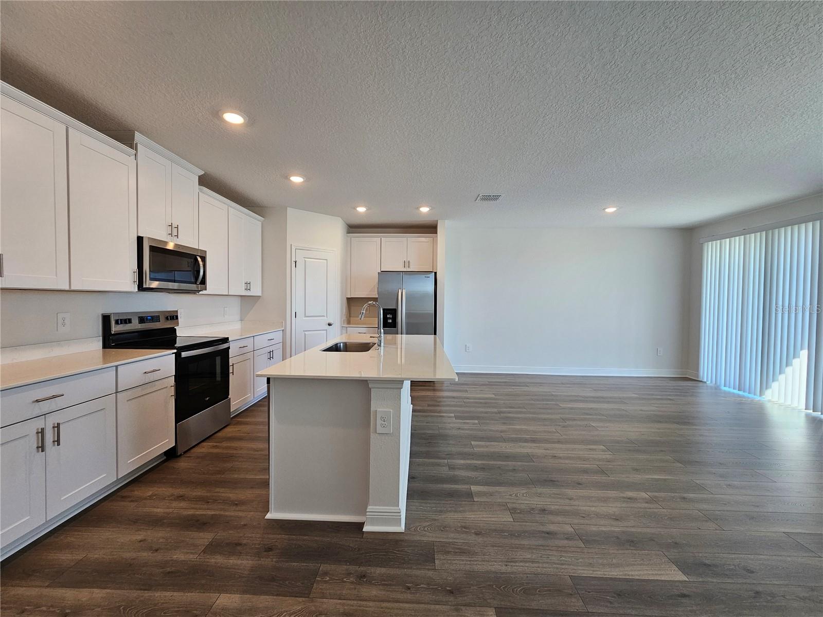 Image 17 of 43 For 823 Sunshower Drive