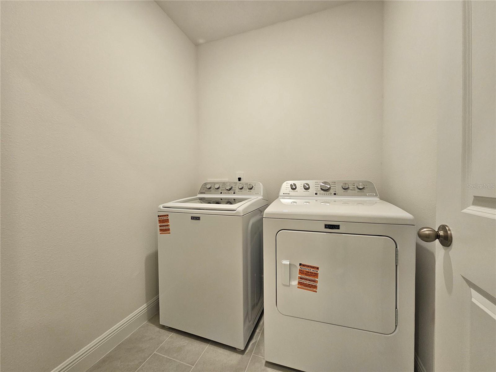 Image 19 of 43 For 823 Sunshower Drive