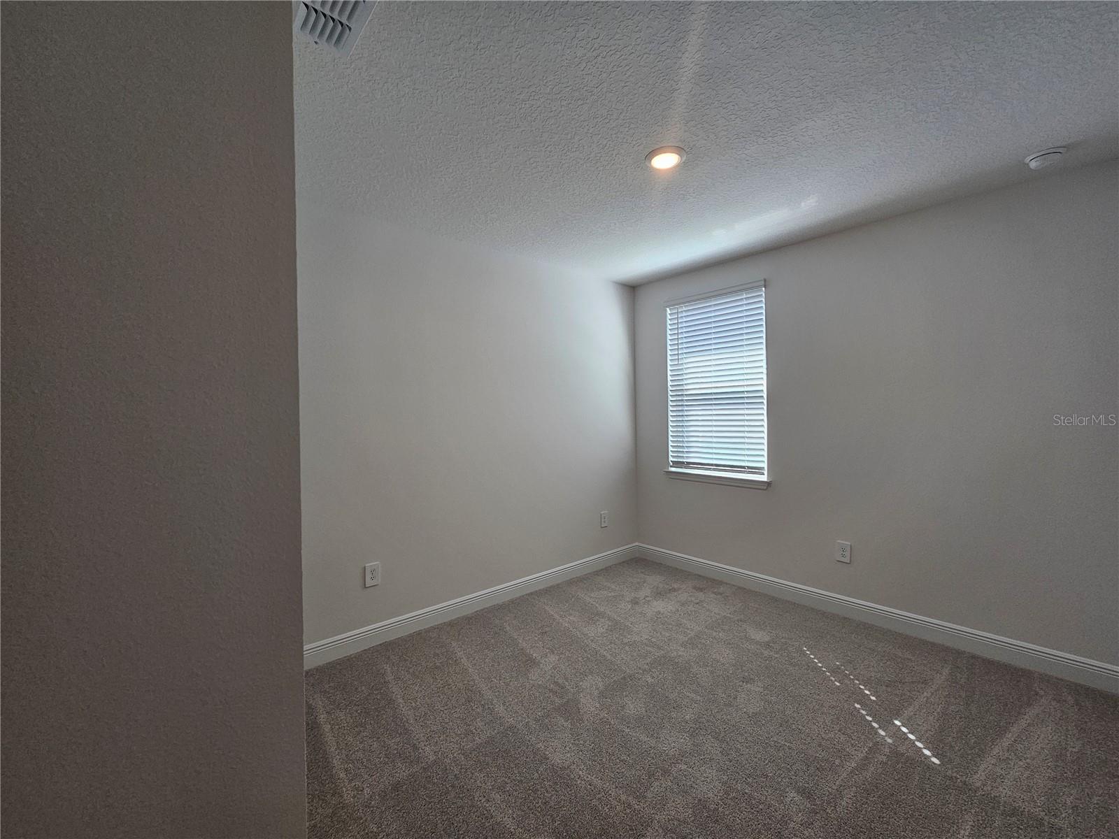 Image 22 of 43 For 823 Sunshower Drive