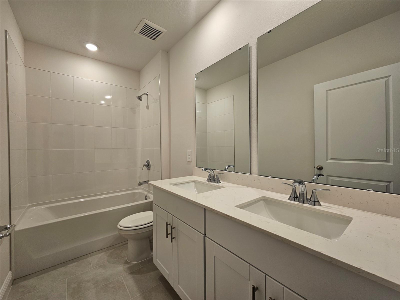 Image 23 of 43 For 823 Sunshower Drive