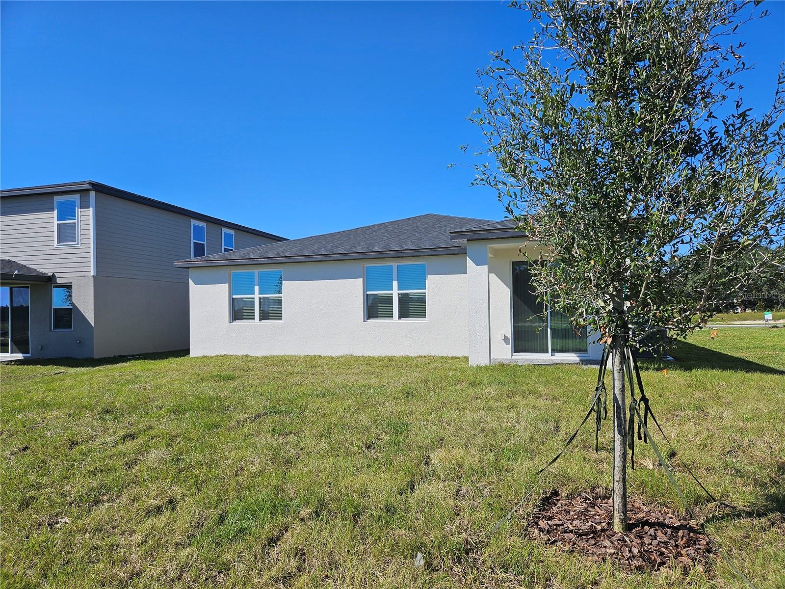 Image 32 of 43 For 823 Sunshower Drive