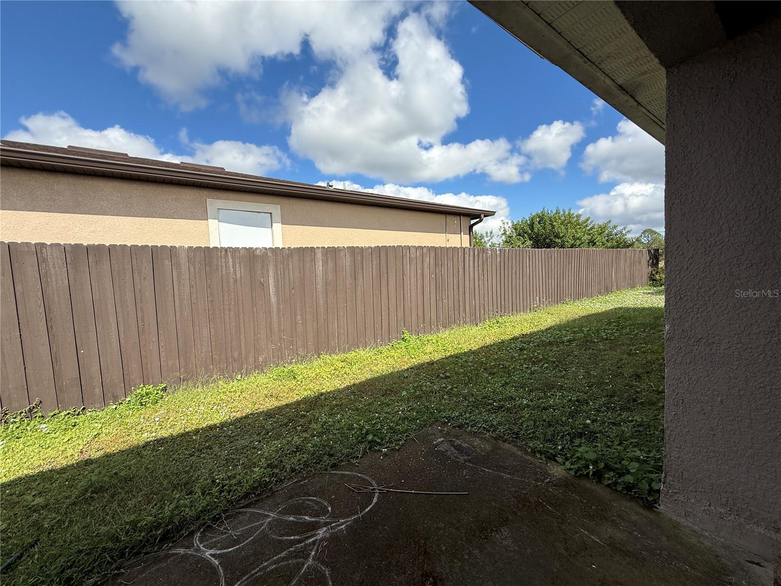 Image 24 of 24 For 2109 Albion Avenue