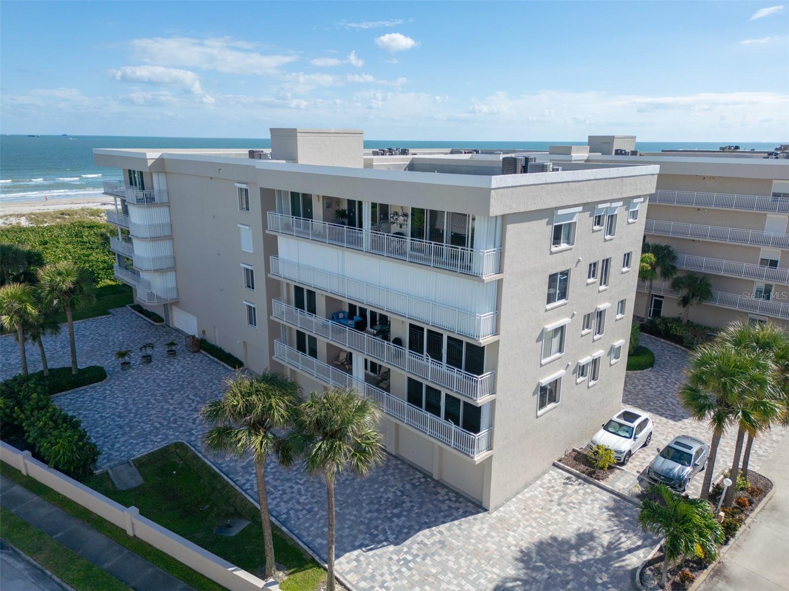 Image 2 of 49 For 425 Buchanan Avenue 201