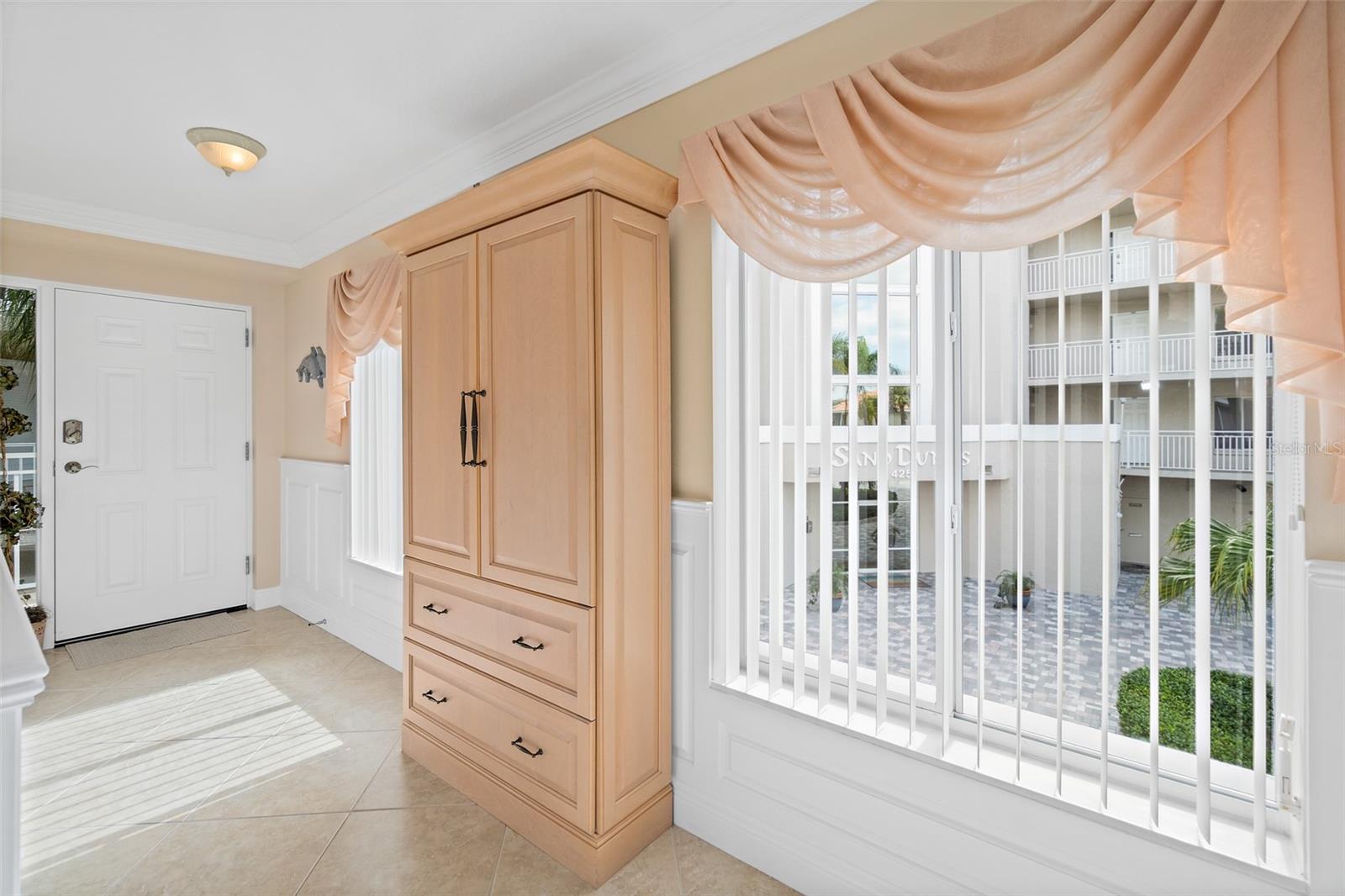 Image 36 of 49 For 425 Buchanan Avenue 201