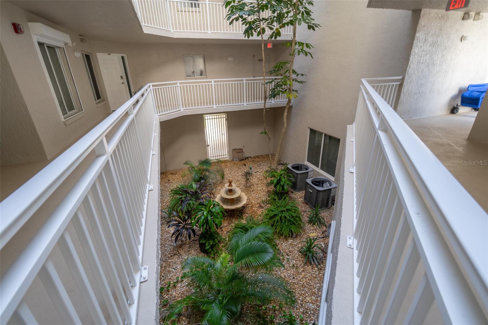 Image 38 of 49 For 425 Buchanan Avenue 201