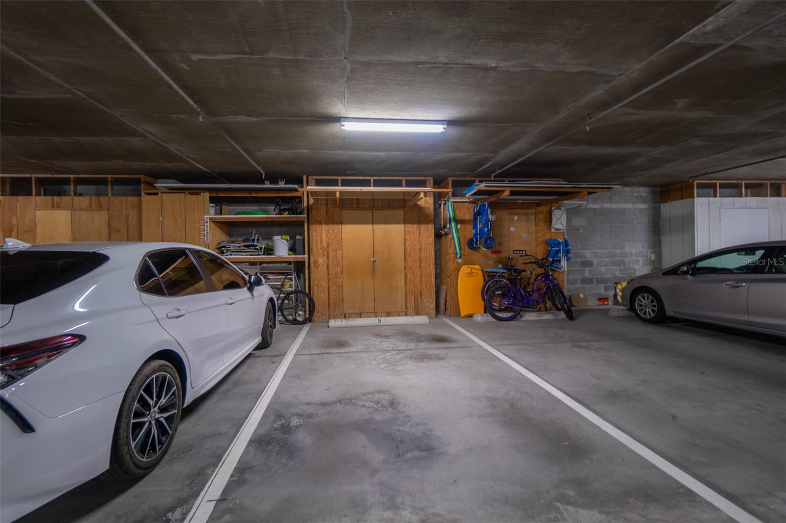 Image 40 of 49 For 425 Buchanan Avenue 201