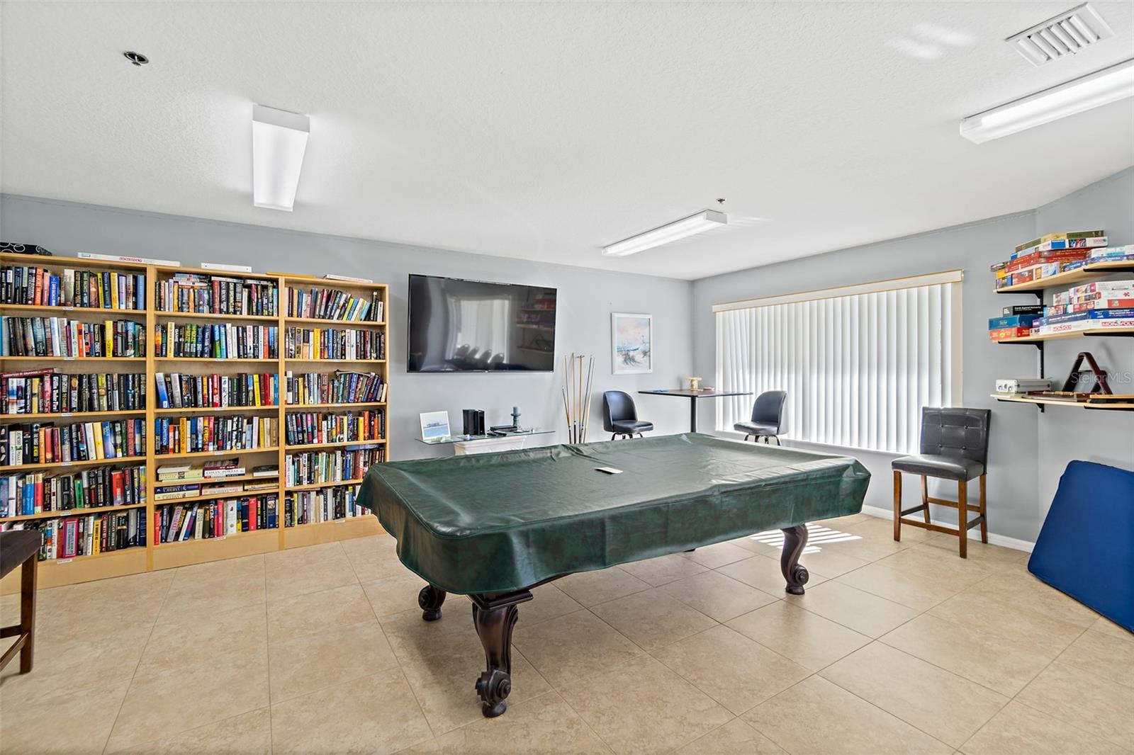 Image 43 of 49 For 425 Buchanan Avenue 201