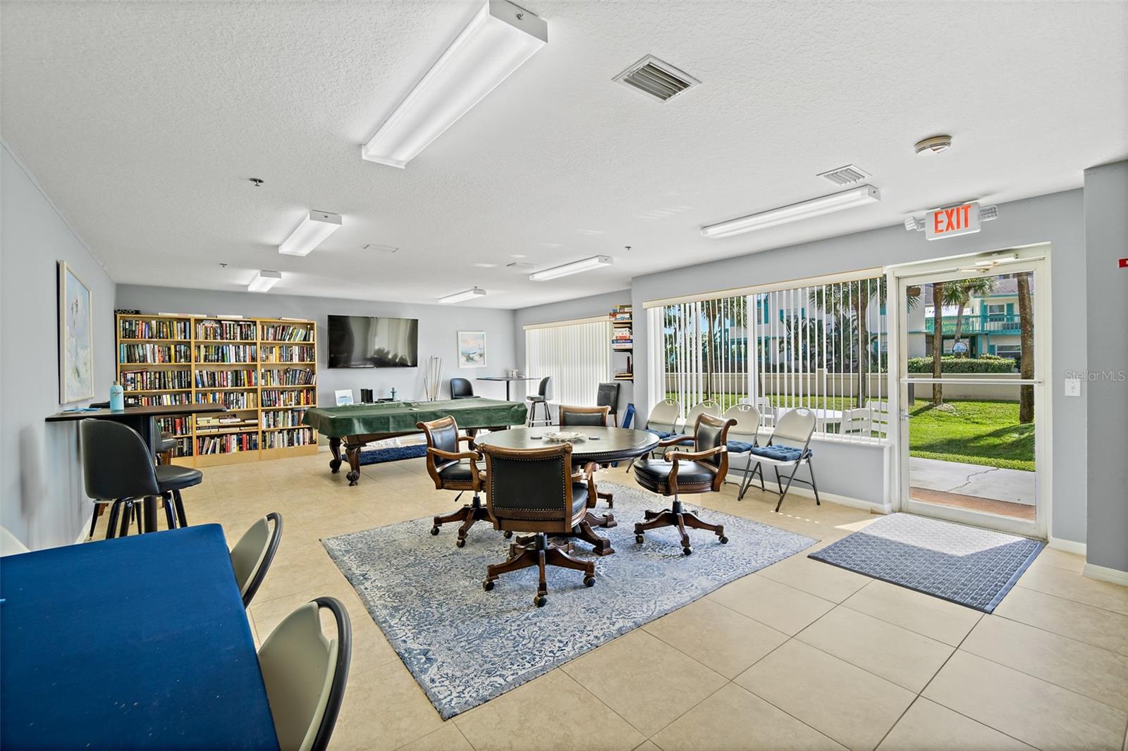 Image 44 of 49 For 425 Buchanan Avenue 201