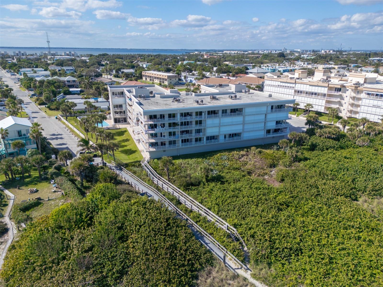 Image 47 of 49 For 425 Buchanan Avenue 201