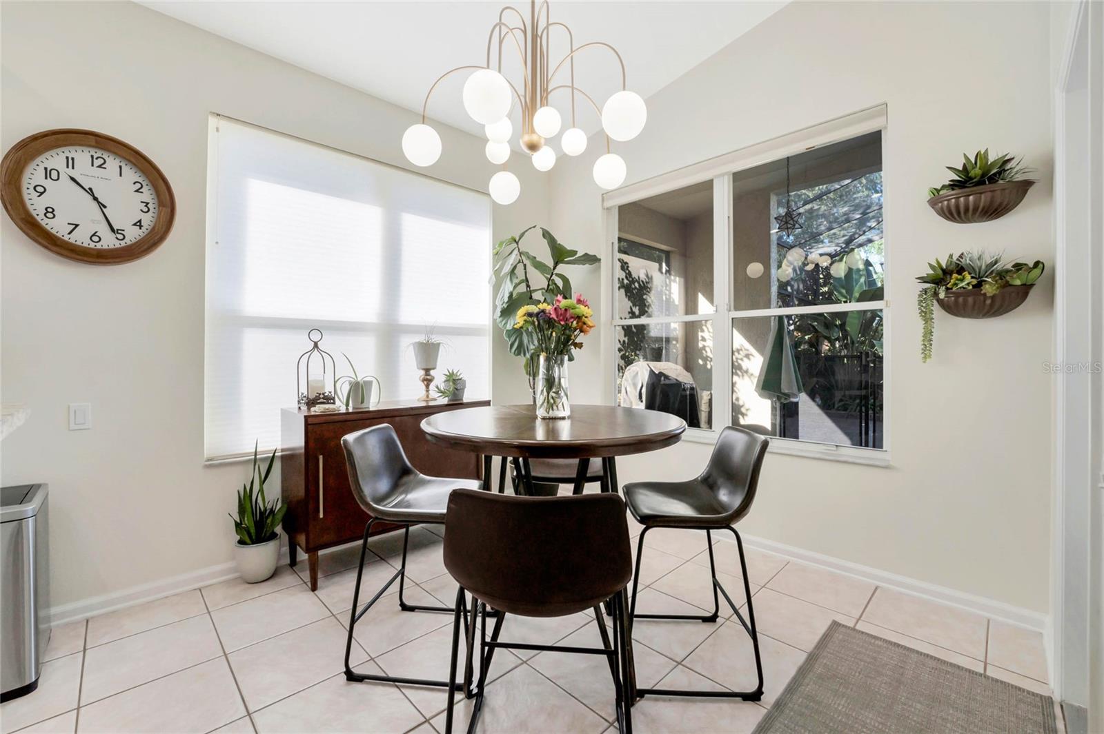 Image 19 of 37 For 4713 Windsor Avenue